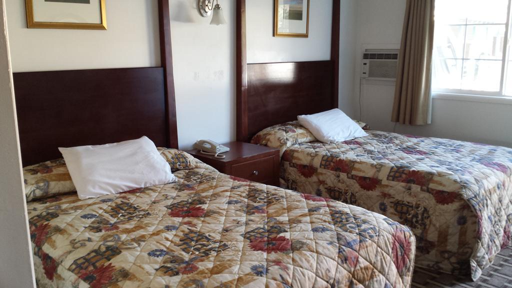 Executive Inn & Suites 레이크뷰 객실 사진