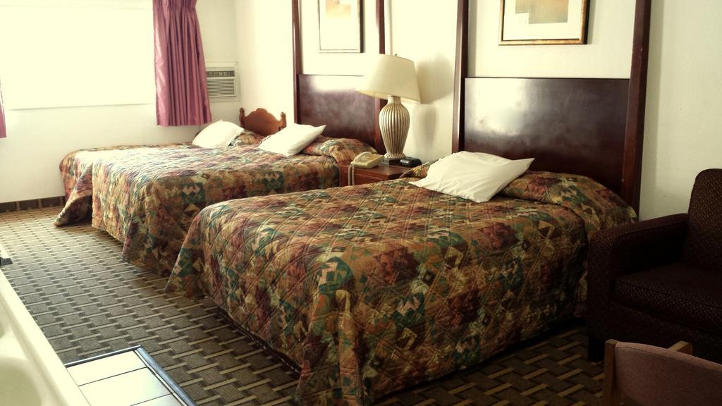 Executive Inn & Suites 레이크뷰 객실 사진
