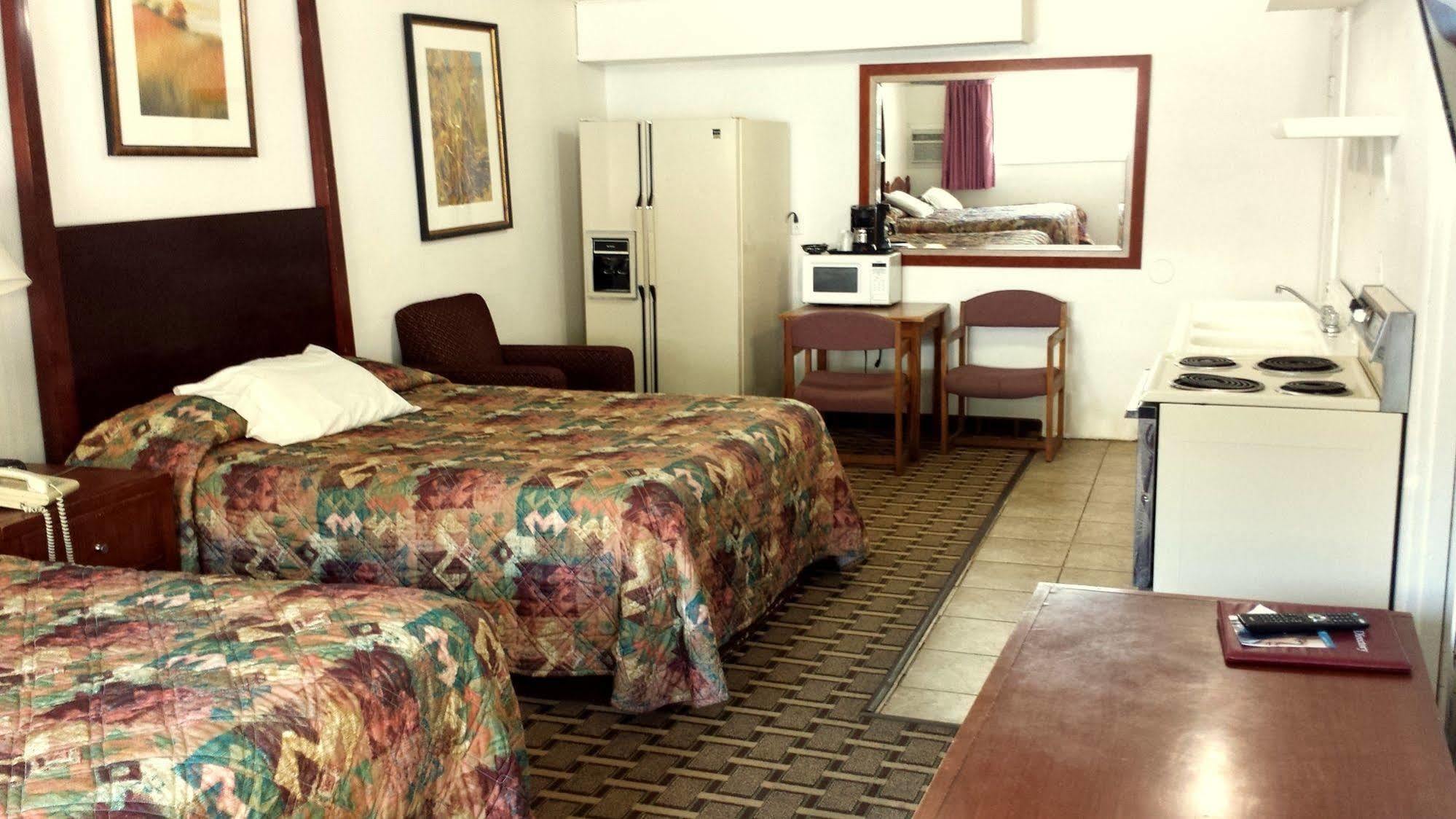 Executive Inn & Suites 레이크뷰 외부 사진